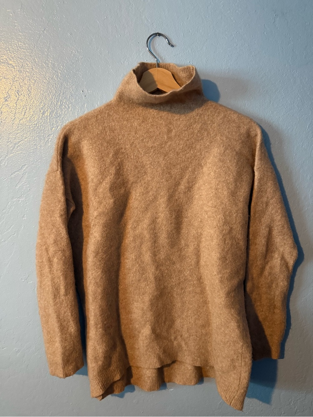 Tahari Cashmere Camel Turtleneck Sweater - Neutral Knit